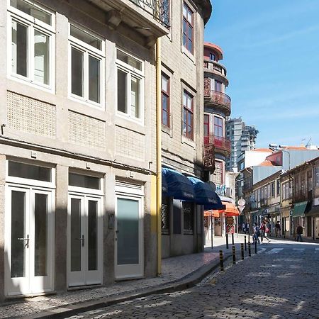 Central Superb Flat W/ Ac & Balcony By Lovelystay OOporto Esterno foto