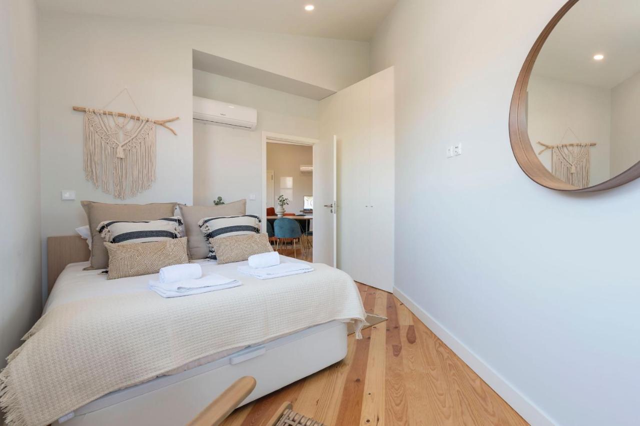 Central Superb Flat W/ Ac & Balcony By Lovelystay OOporto Esterno foto