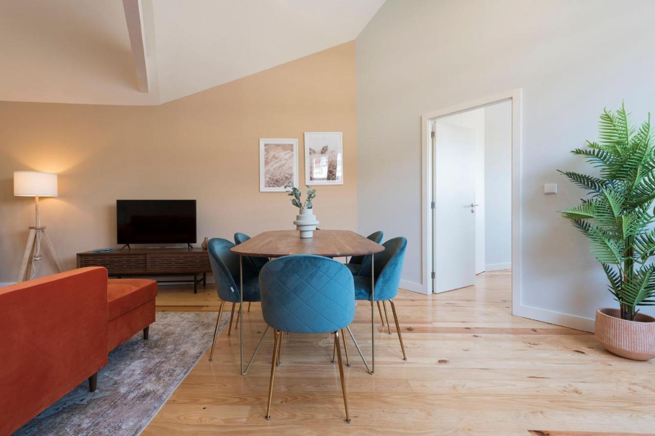 Central Superb Flat W/ Ac & Balcony By Lovelystay OOporto Esterno foto