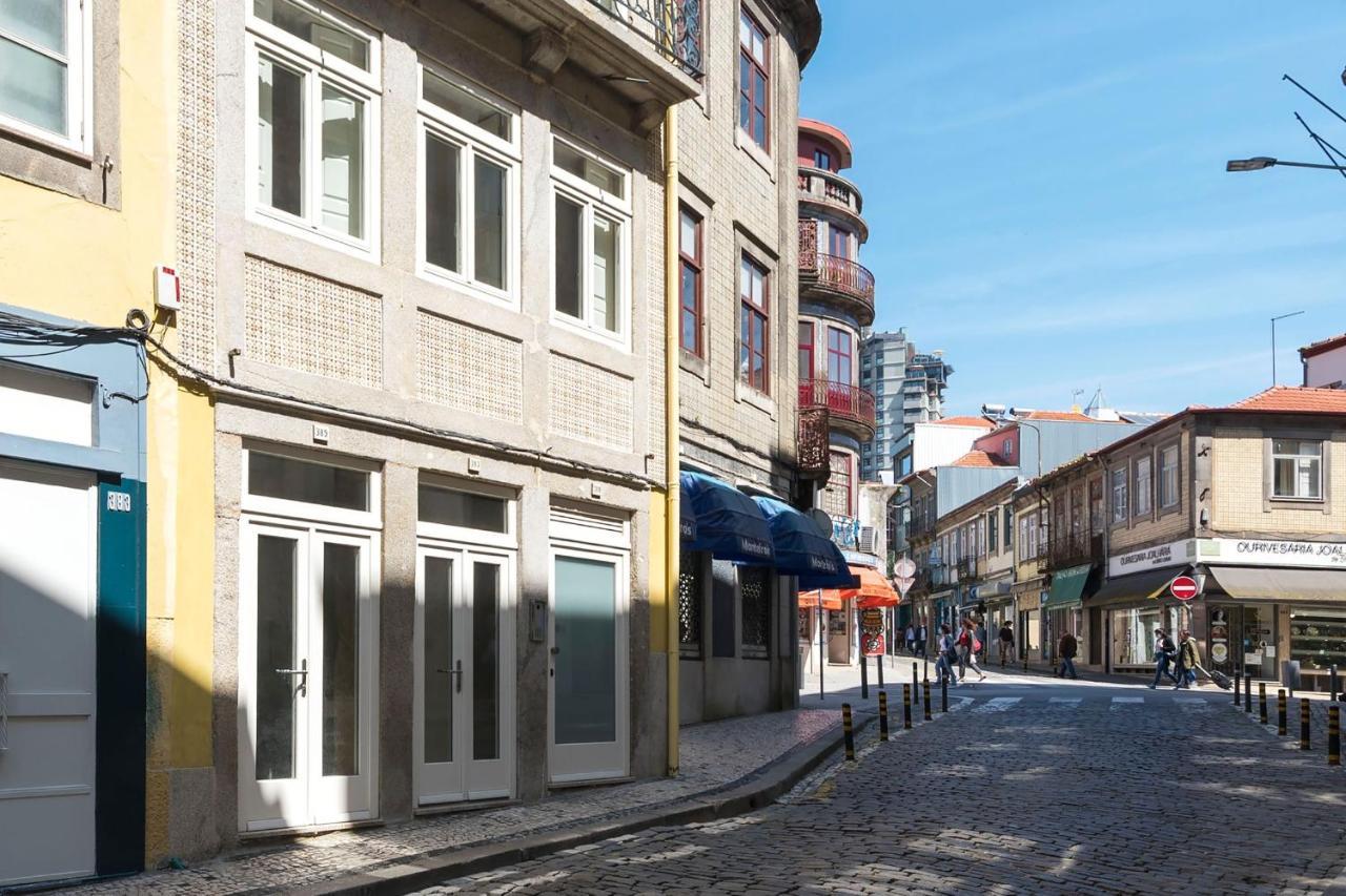 Central Superb Flat W/ Ac & Balcony By Lovelystay OOporto Esterno foto